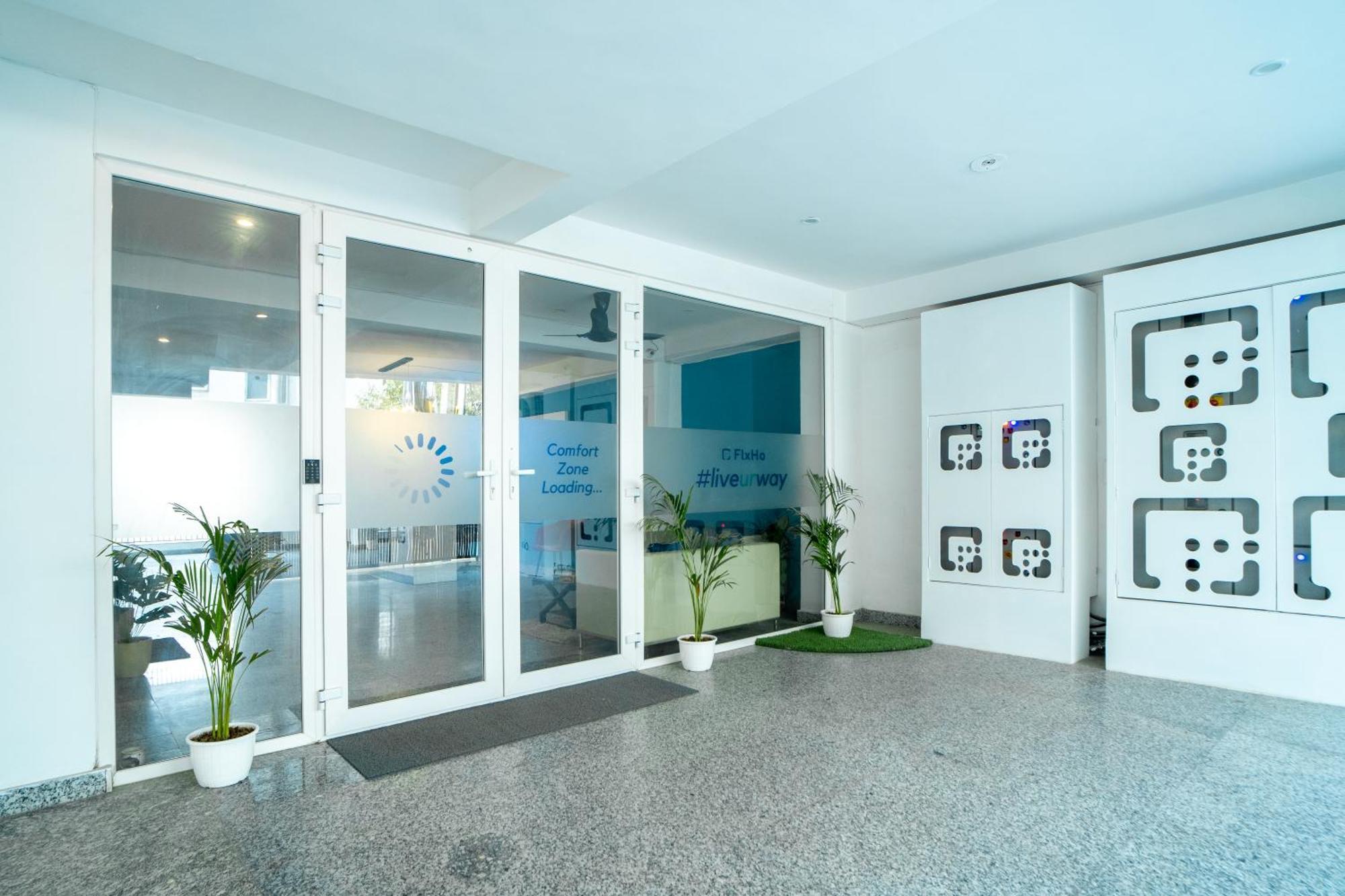 Flxho Uno - Serviced Apartment & Rooms - Golf Course Road Гургаон Экстерьер фото